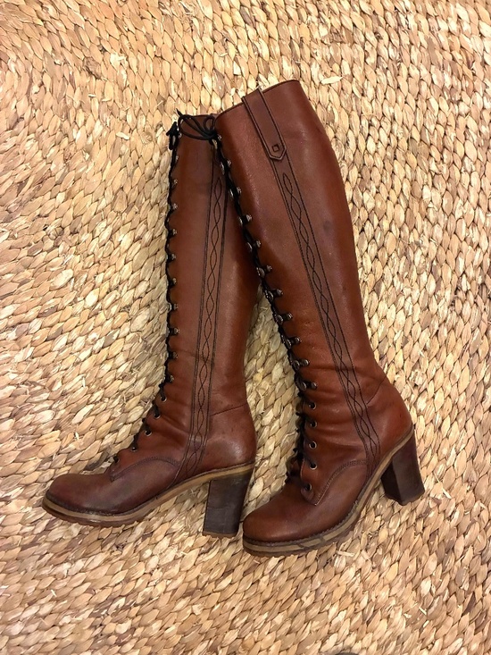 Frye Shoes - 1970's Lace Up Campus Boots tall brown leather